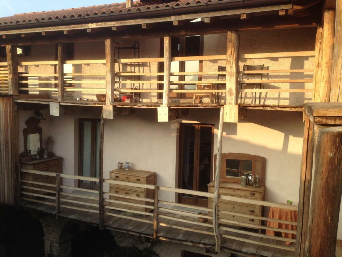 La Tana Del Ghiro Bed & Breakfast Porto Valtravaglia Eksteriør bilde